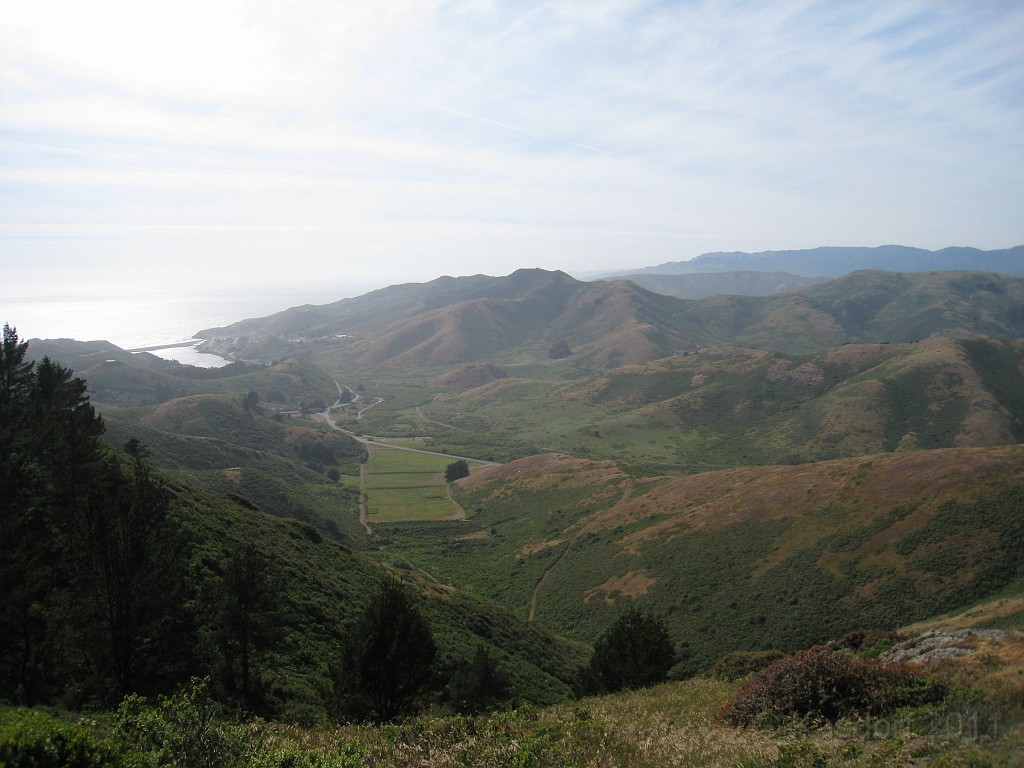 2011 Bay 2 Breakers Friday 0700.JPG - I was able to participate in the 100th annual running of the Bay to Breakers 12K race in San Francisco California. A weekend for sightseeing and racing.